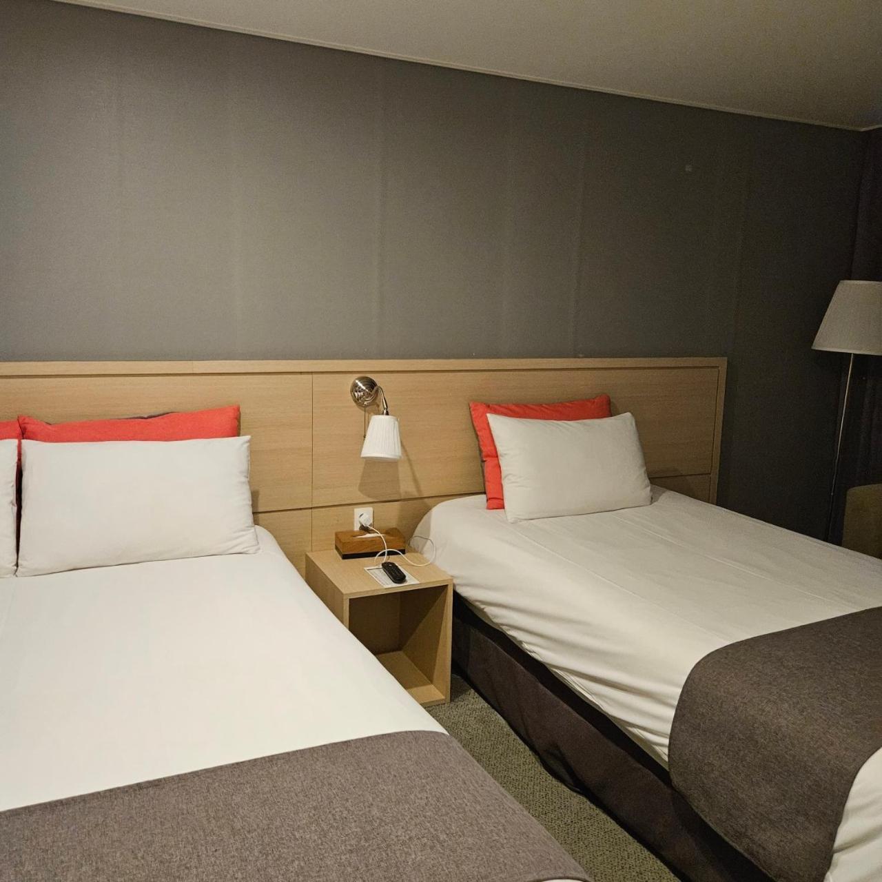 Hotel Shalom Jeju Exterior foto